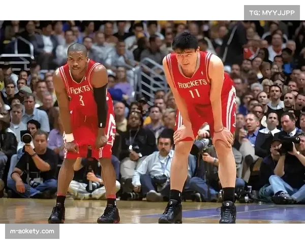 篮板球争夺关键 进攻篮板创造二次得分机会 篮板球争夺关键 进攻篮板创造二次得分机会